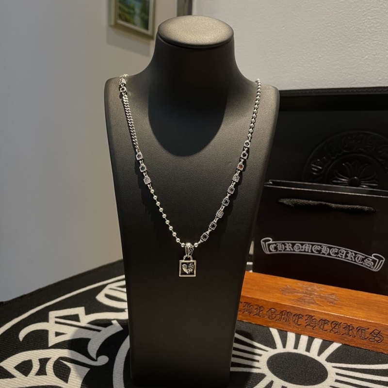 Ch**me He**ts necklaces
